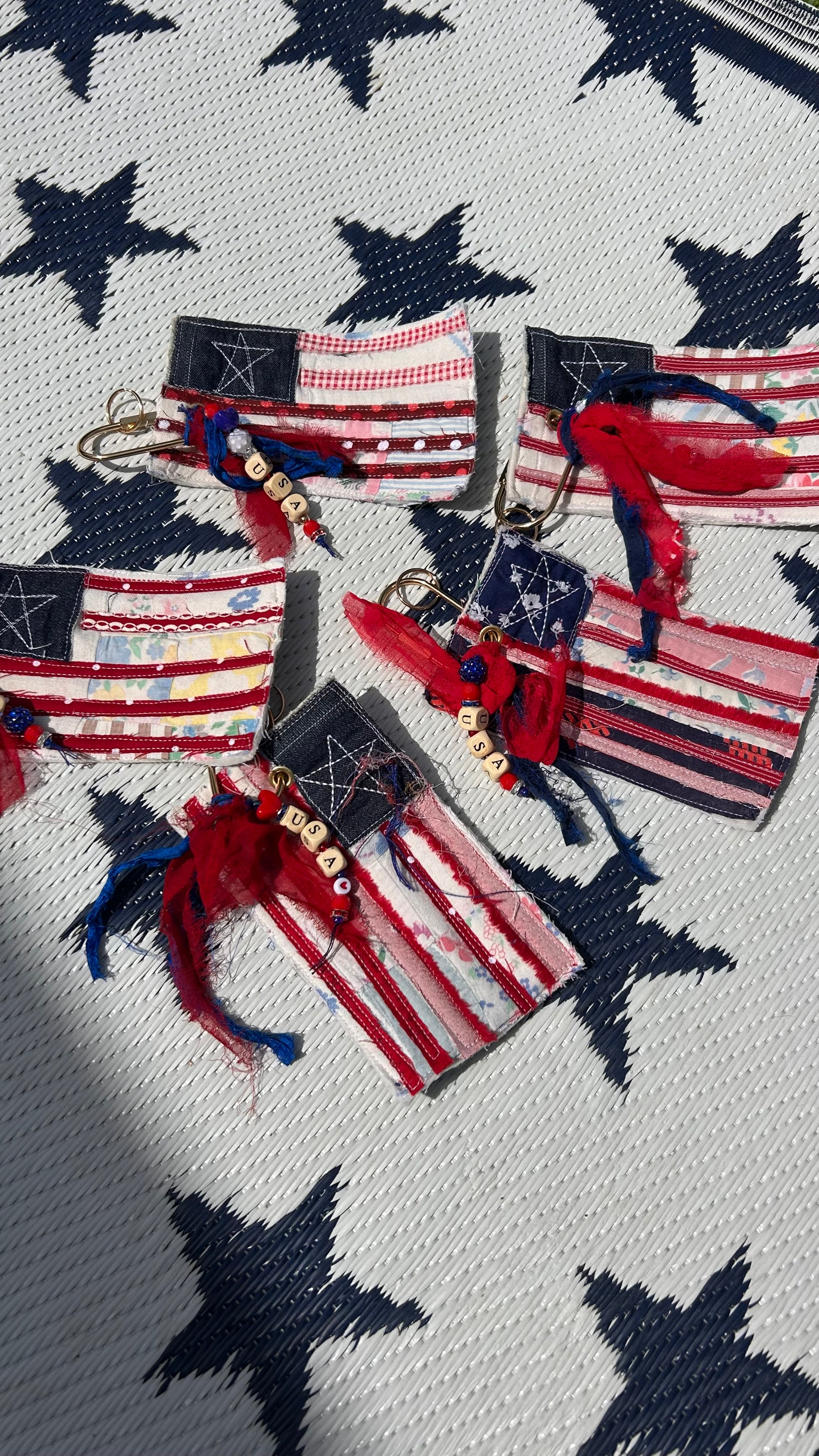 FLAG BAG TAGS -USA