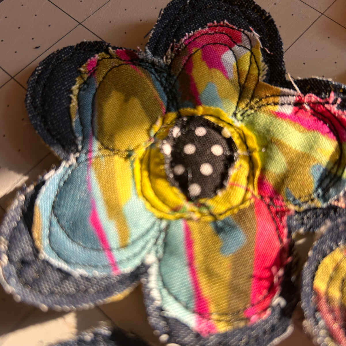 Denim Daisy Pin