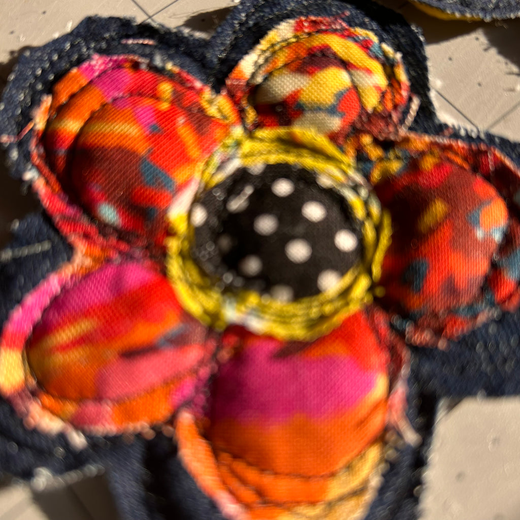 Denim Daisy Pin