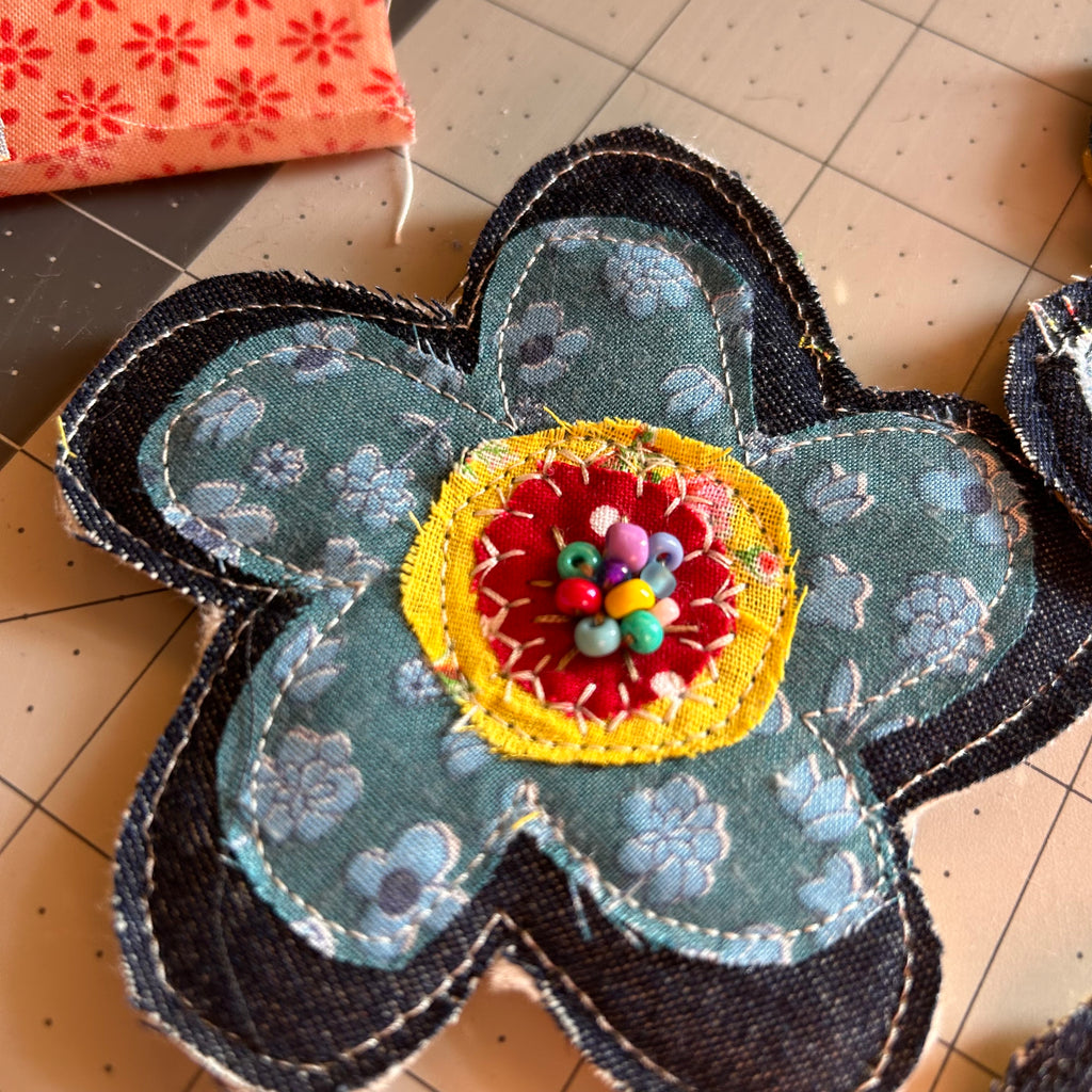 Denim Daisy Pin