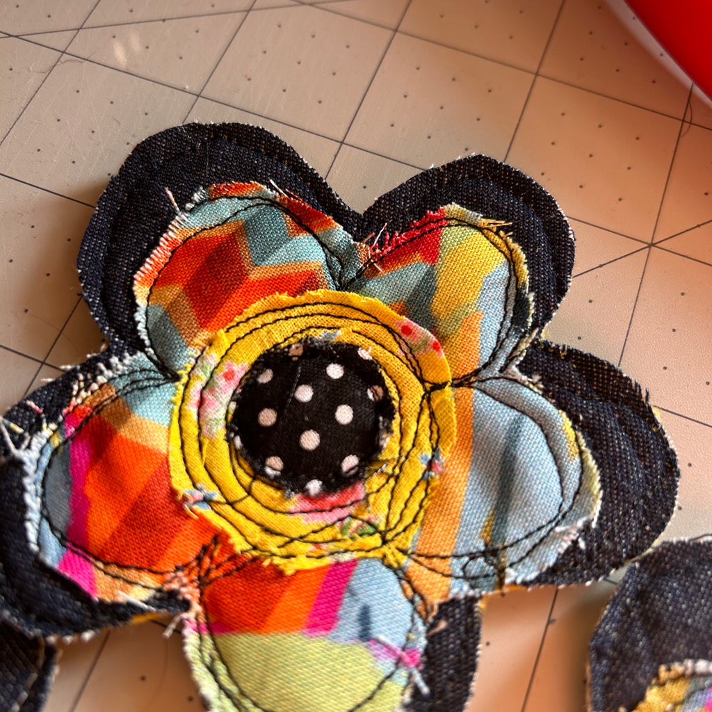 Denim Daisy Pin